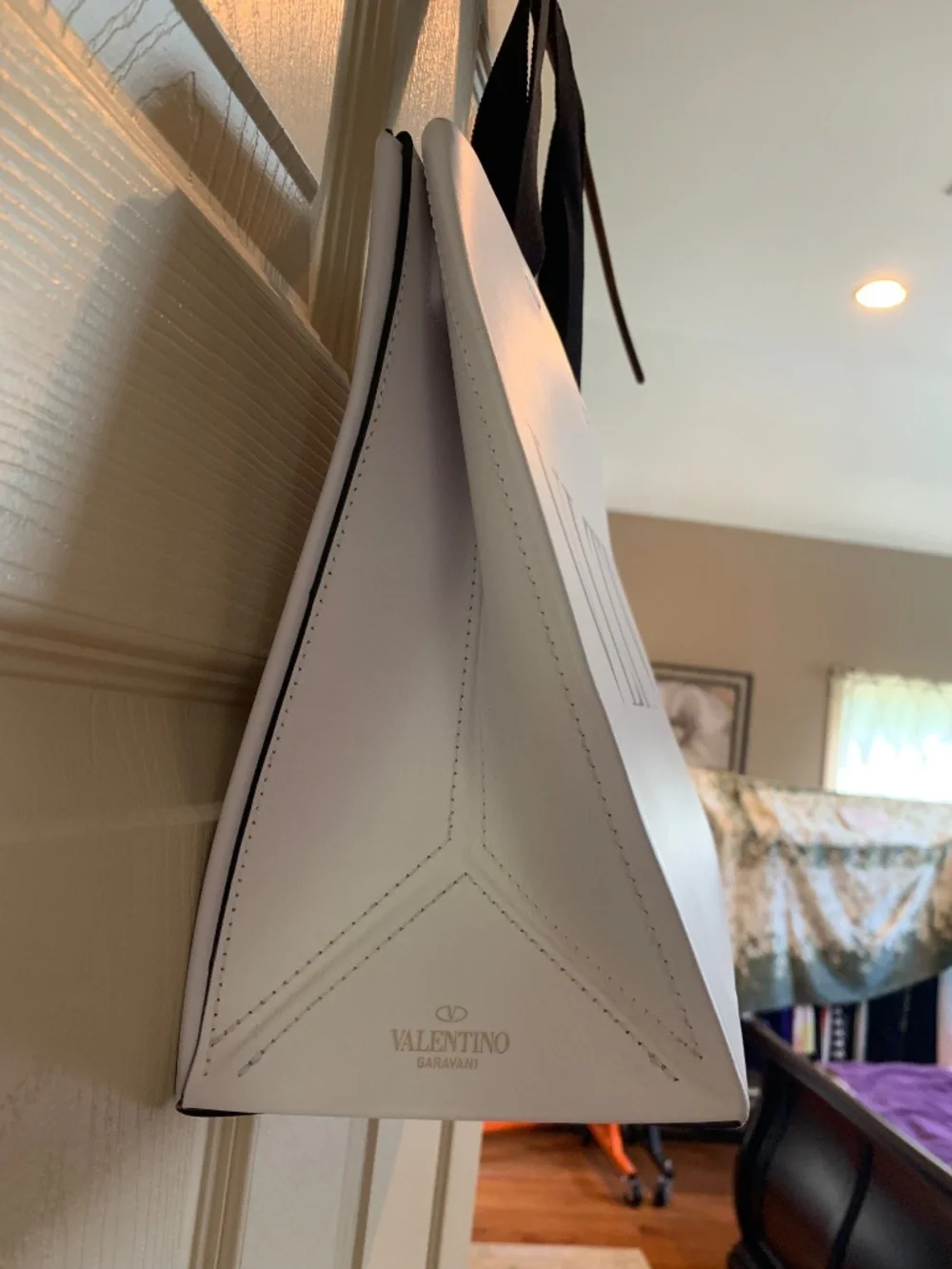 NWT Valentino Garavani White/Black Leather Handbag
